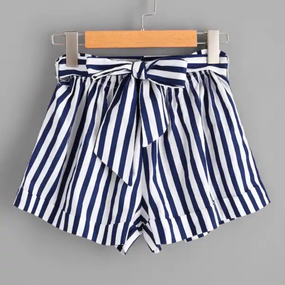 NWT striped blue and white bag shorts